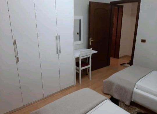 Erina Luxury Apartment Tirana Exterior foto